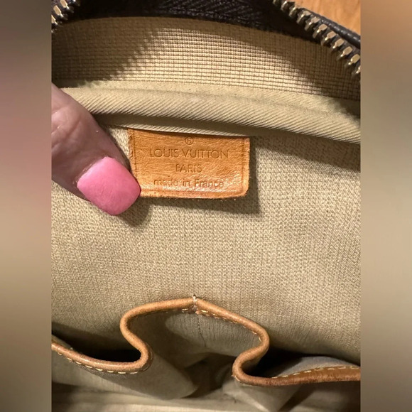 Louis Vuitton Monogram Satchel in Brown and Tan - Picture 16 of 16